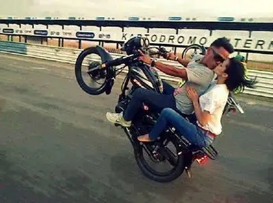 10 enamorados que te van a dar pena.