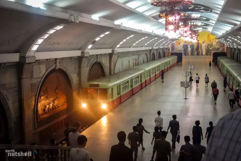 Conoce el misterioso metro de Corea del Norte