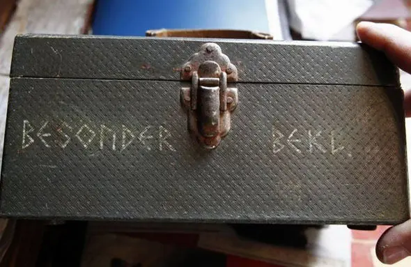 Misteriosos craneos alienigenas en Bosque Nazi.