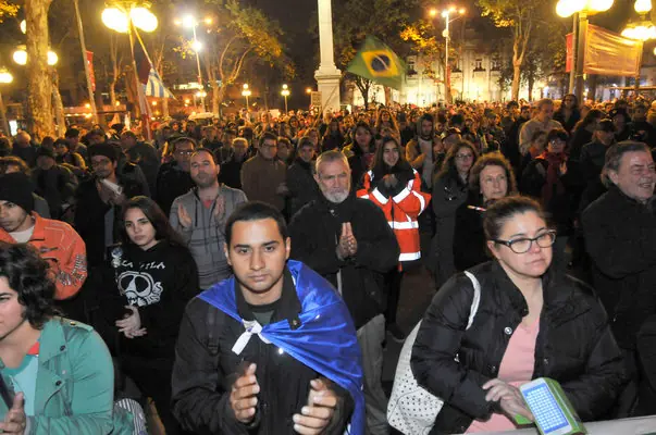 Montevideo marcha por Dilma