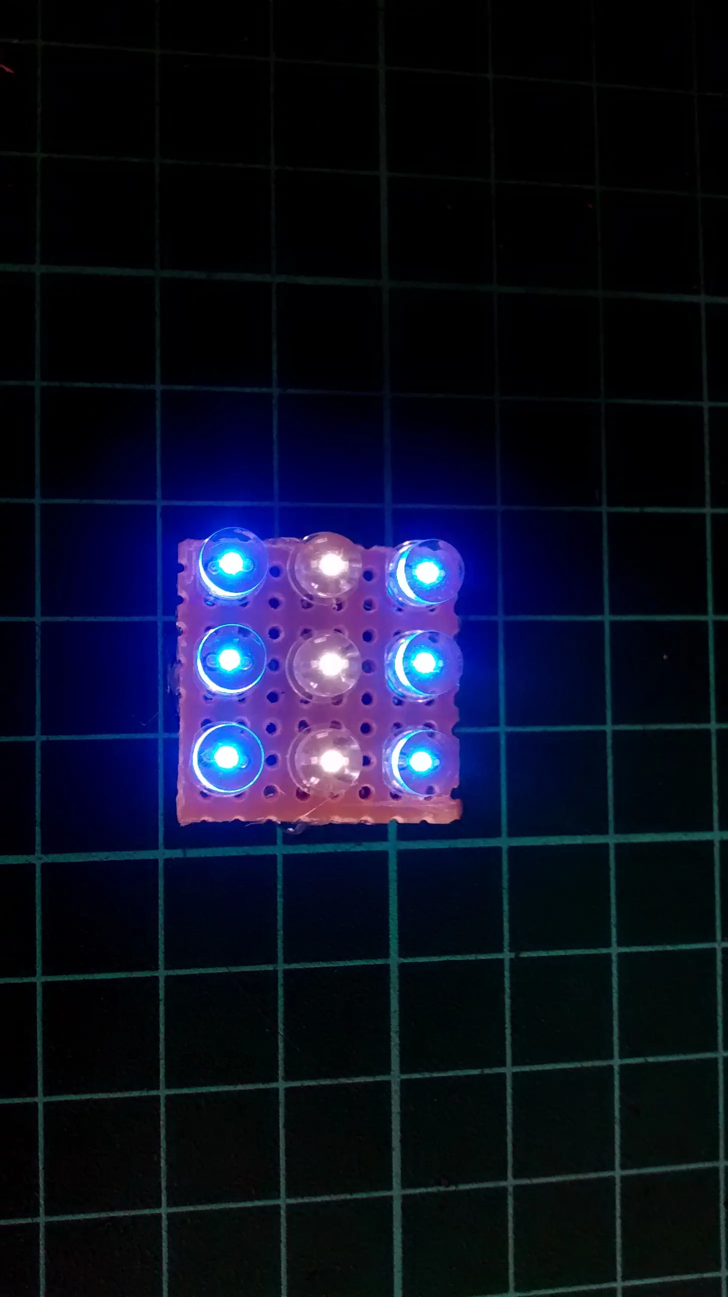 Especial 25 de mayo, bandera y escarapela con leds
