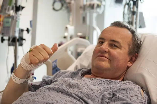 Exitoso trasplante de pene al sobreviviente de un tumor