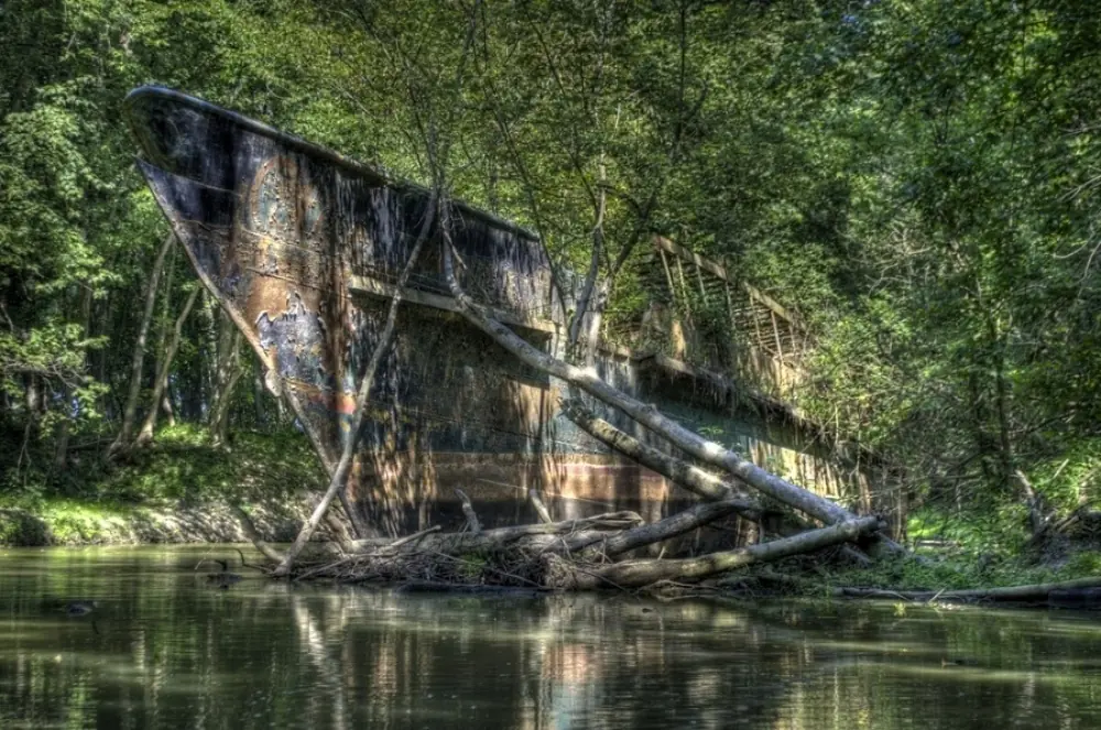20 Hermosos y espeluznantes barcos olvidado por la humanidad