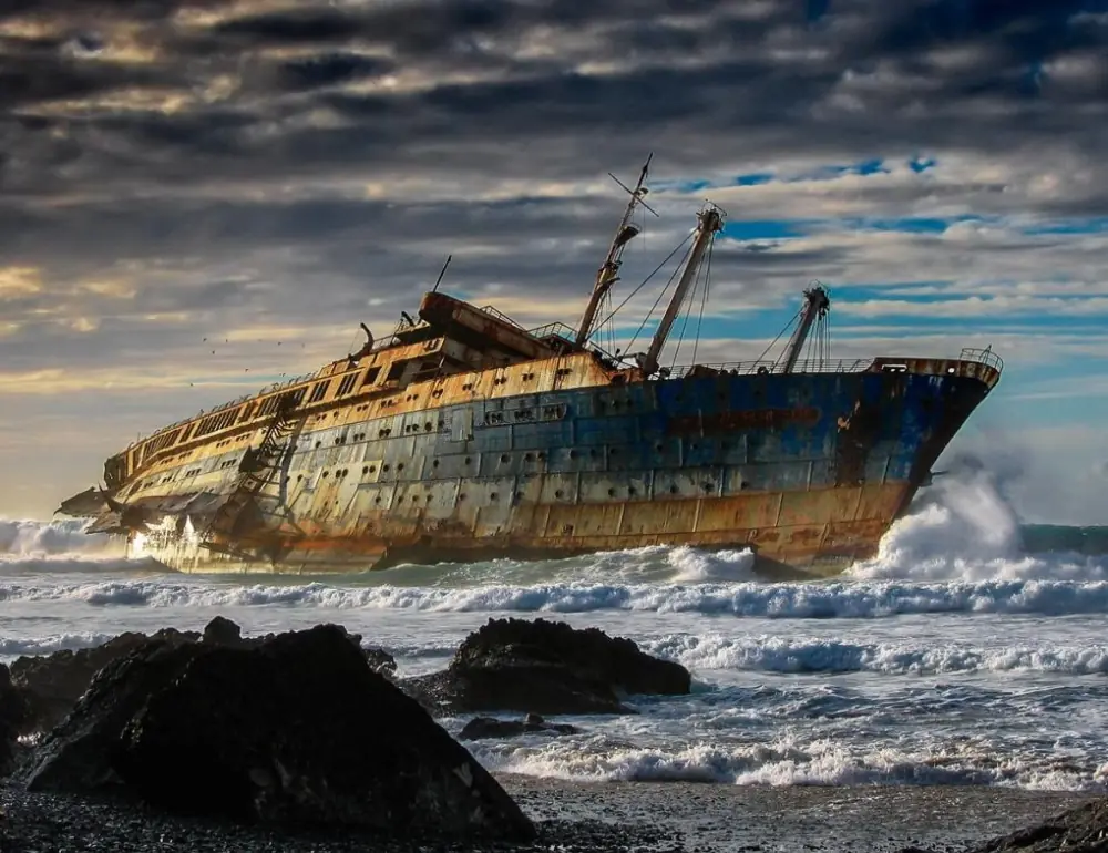 20 Hermosos y espeluznantes barcos olvidado por la humanidad