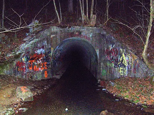 Sensabaugh, el Túnel del horror.