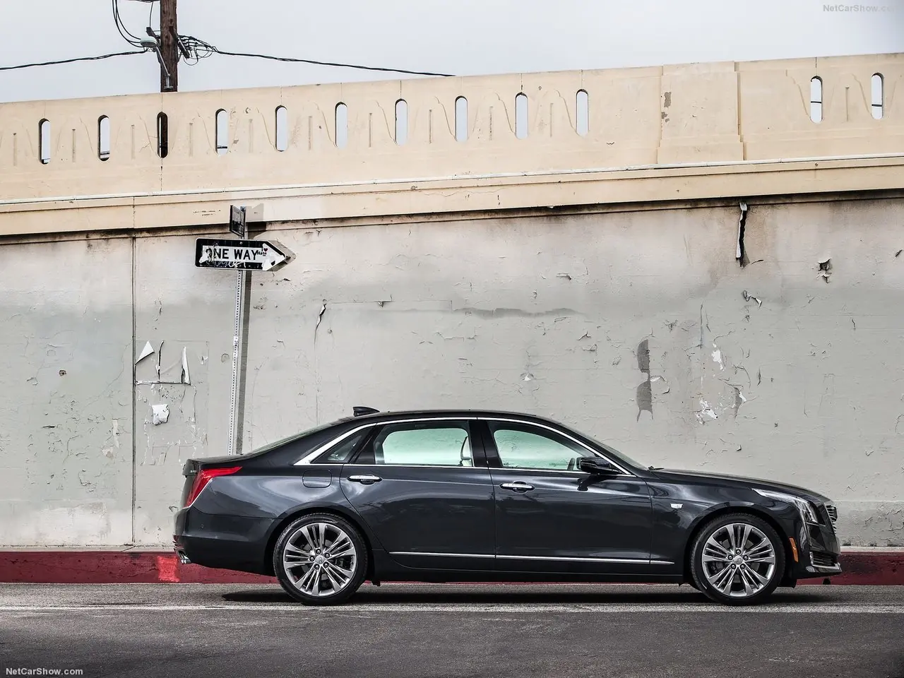 Cadillac CT6 (2016) esta a la altura de bmw audi y mercedes