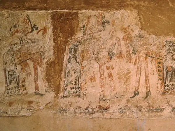 Descubiertos frescos Mayas en la cocina de una casa Descubiertos frescos Mayas en la cocina de una casa
