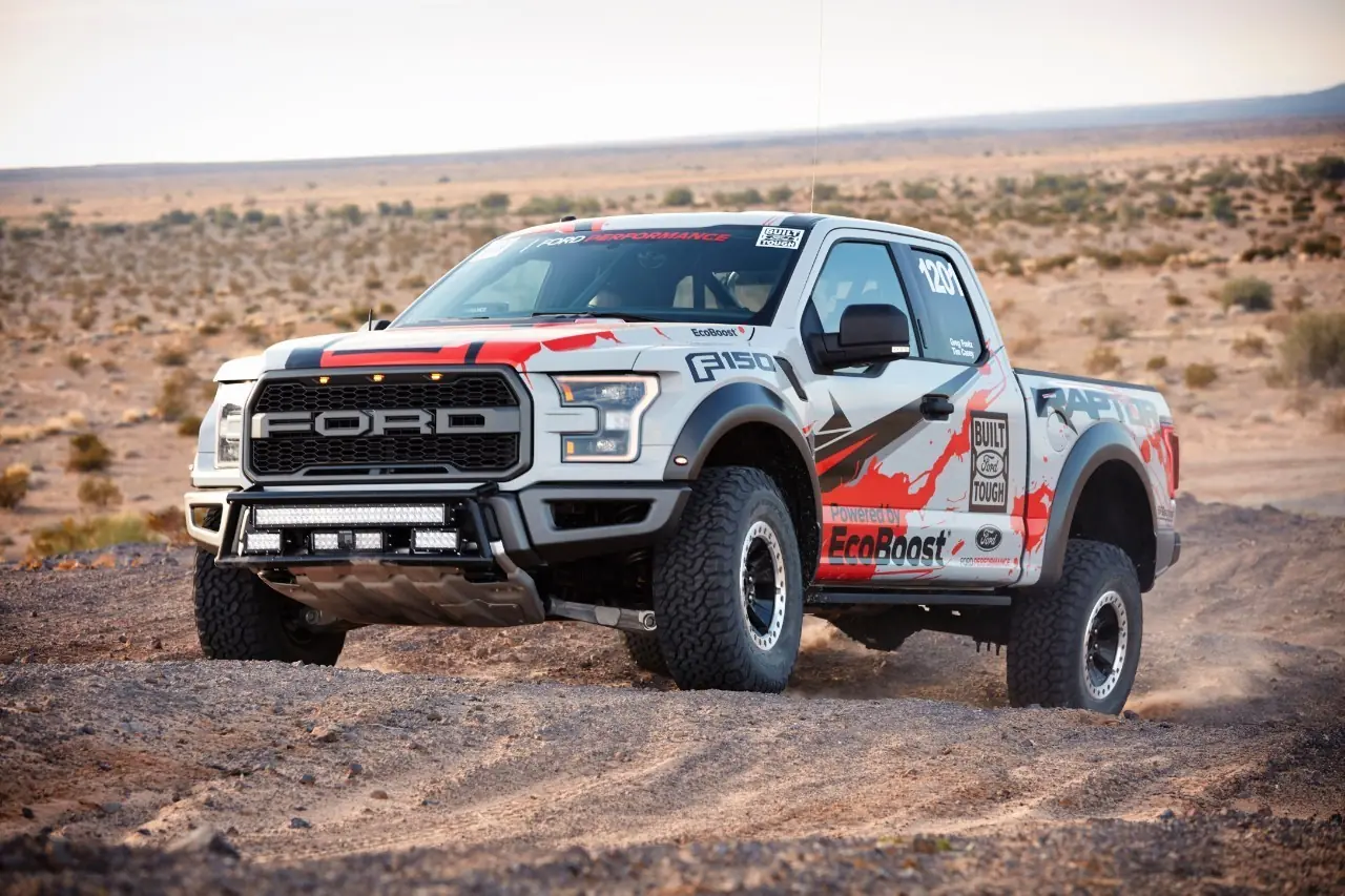 El Ford F-150 Raptor, a competir en el desierto El Ford F-150 Raptor, a competir en el desierto