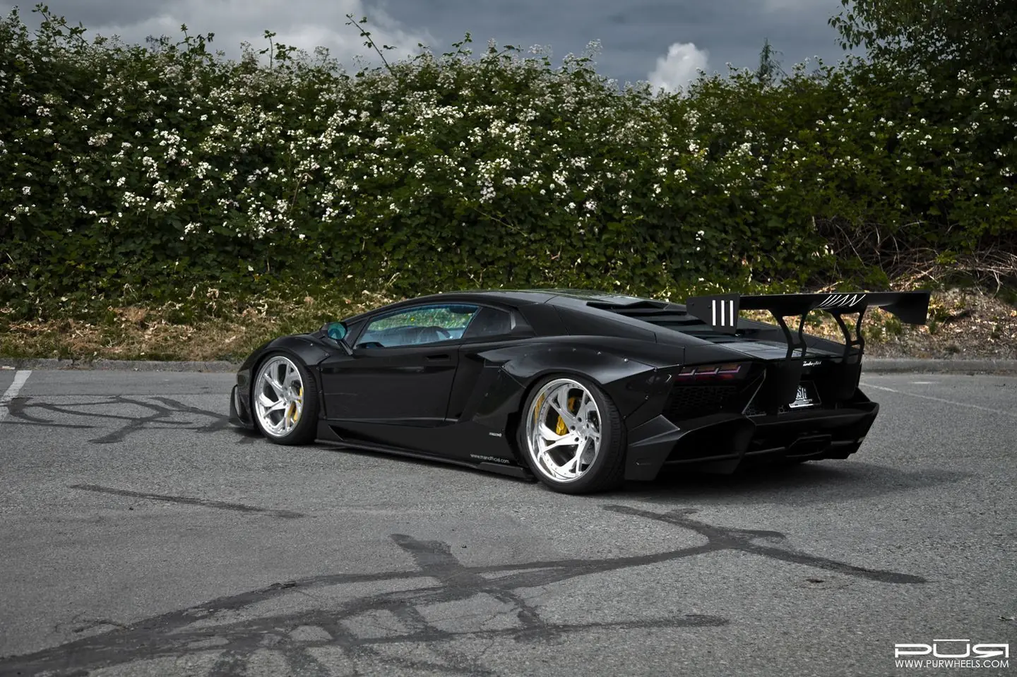 Lamborghini Aventador by SR Auto