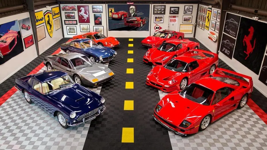 Colección de Ferraris clásicos a subasta - Cual querés vos?