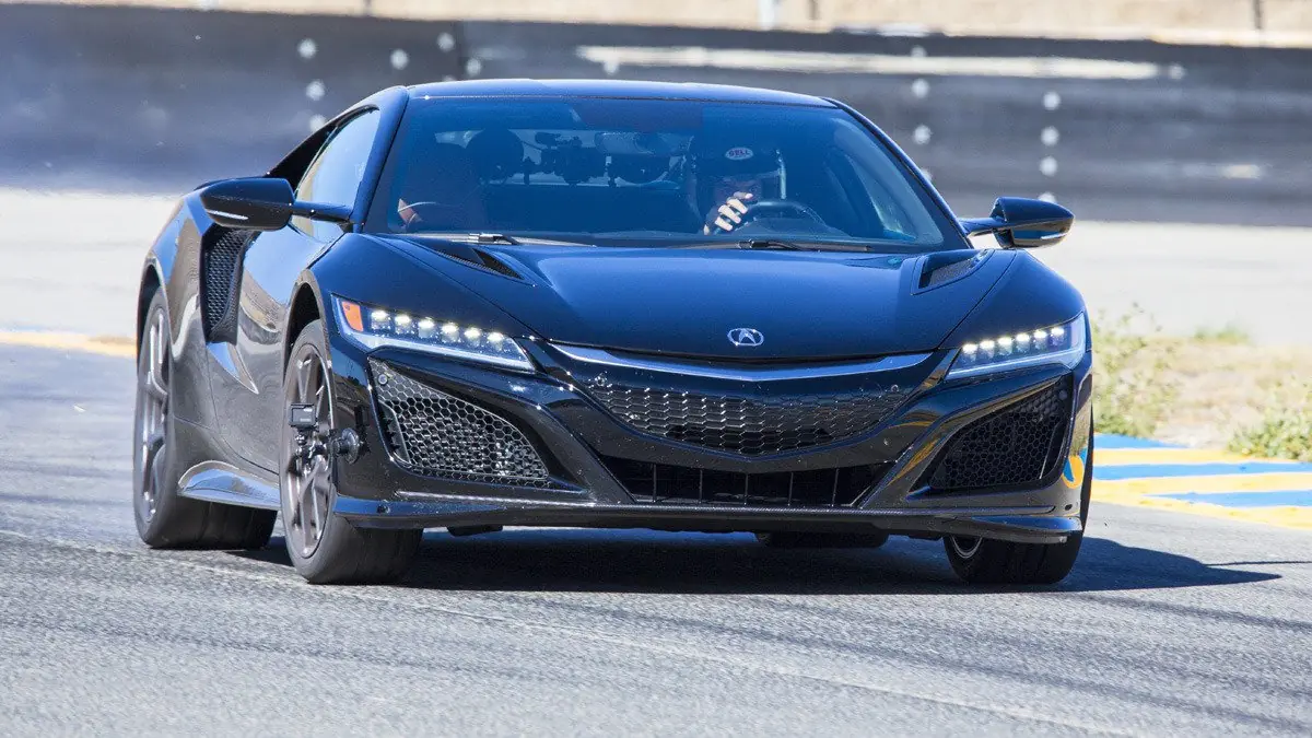 5 coches japoneses icónicos que todavía se fabrican 5 coches japoneses icónicos que todavía se fabrican