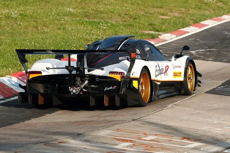 V12