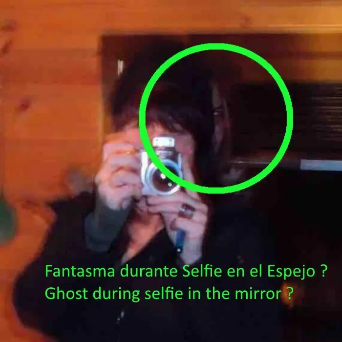 Aparicion Fantasma en Selfie real ?