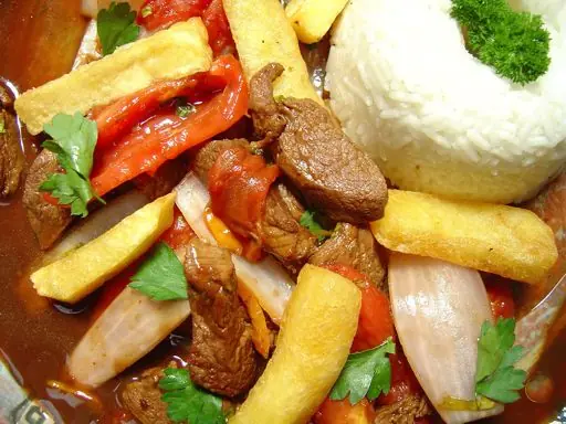 Lomo Saltado de Perú para el mundo