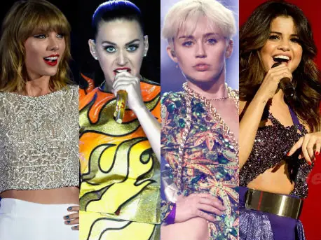 Las caidas de los famosos en escenarios
