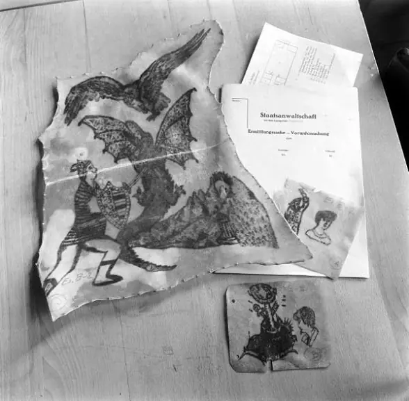 El misterio de la lampara de piel humana El misterio de la lampara de piel humana