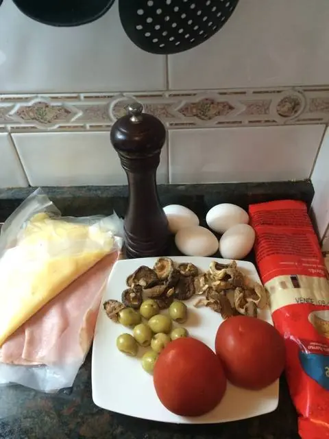Tarta De Jamon Y Queso Napolitana