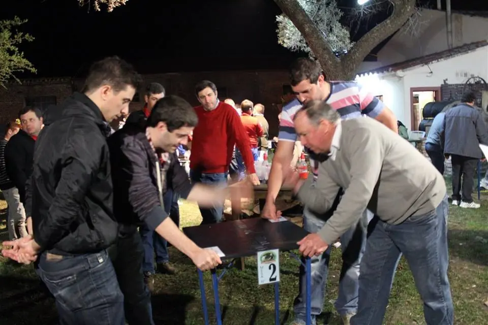 La Mora, juego traido por italianos (actualizado)
