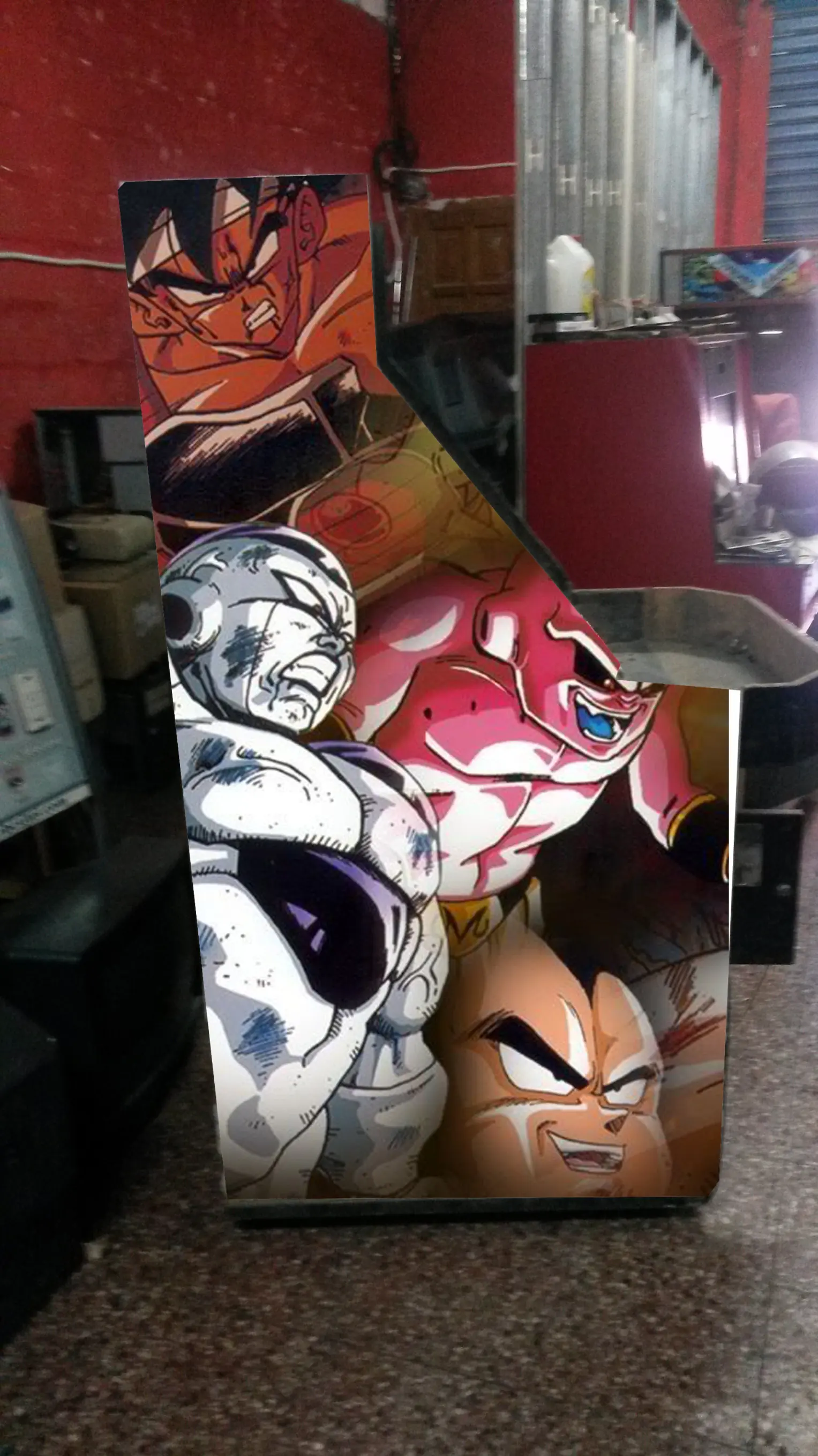 Trabajo restaurando arcades. Pasa y mira