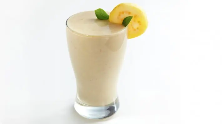 Licuados para el desayuno con avena y frutas