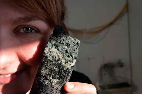Experimento convierte el CO2 en piedra