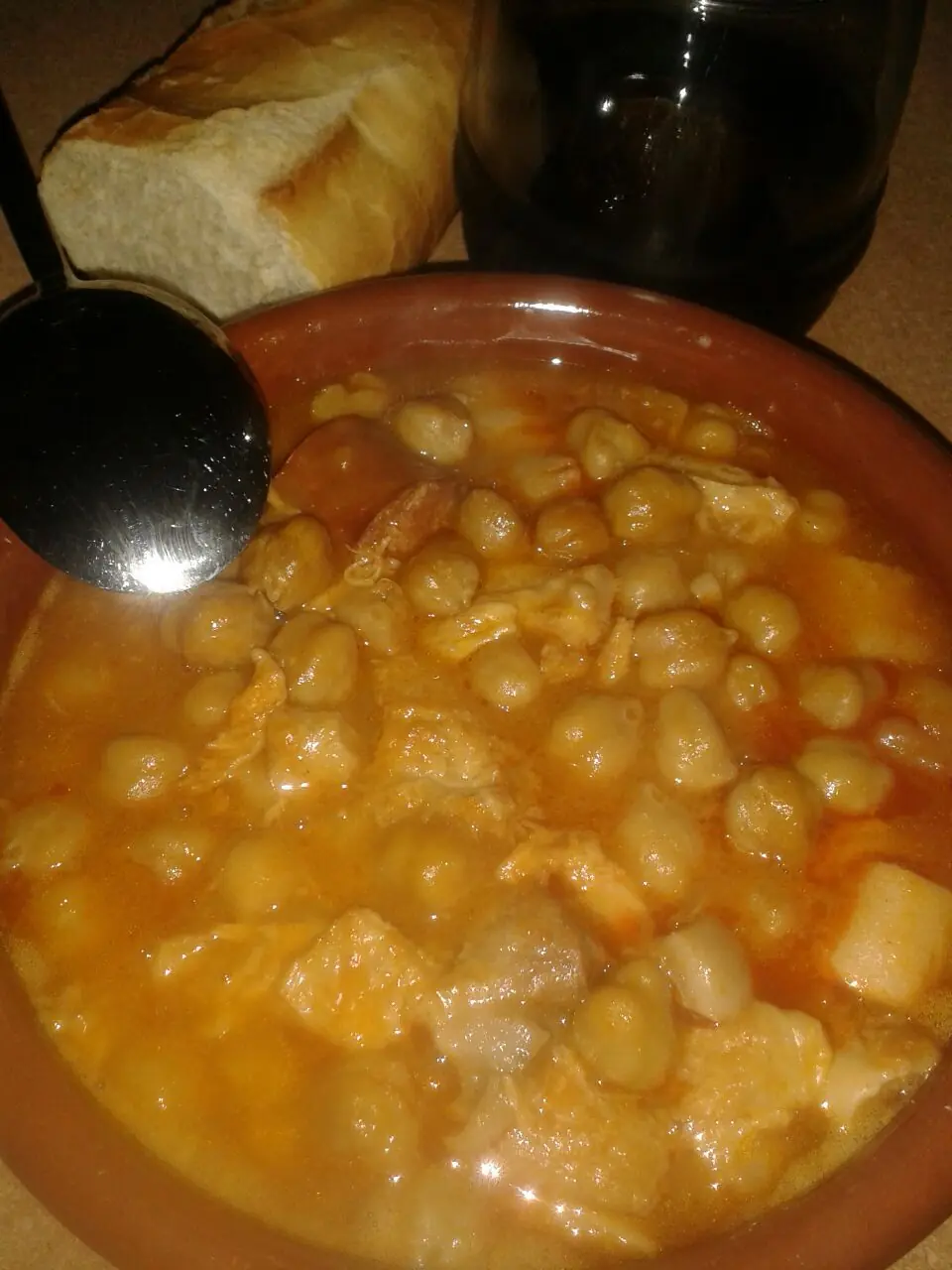 Tapa del día, callos con garbanzos y chorizo