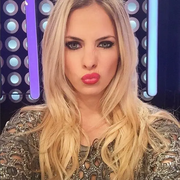 Periodistas y Panelistas Más Lindas De La Tele