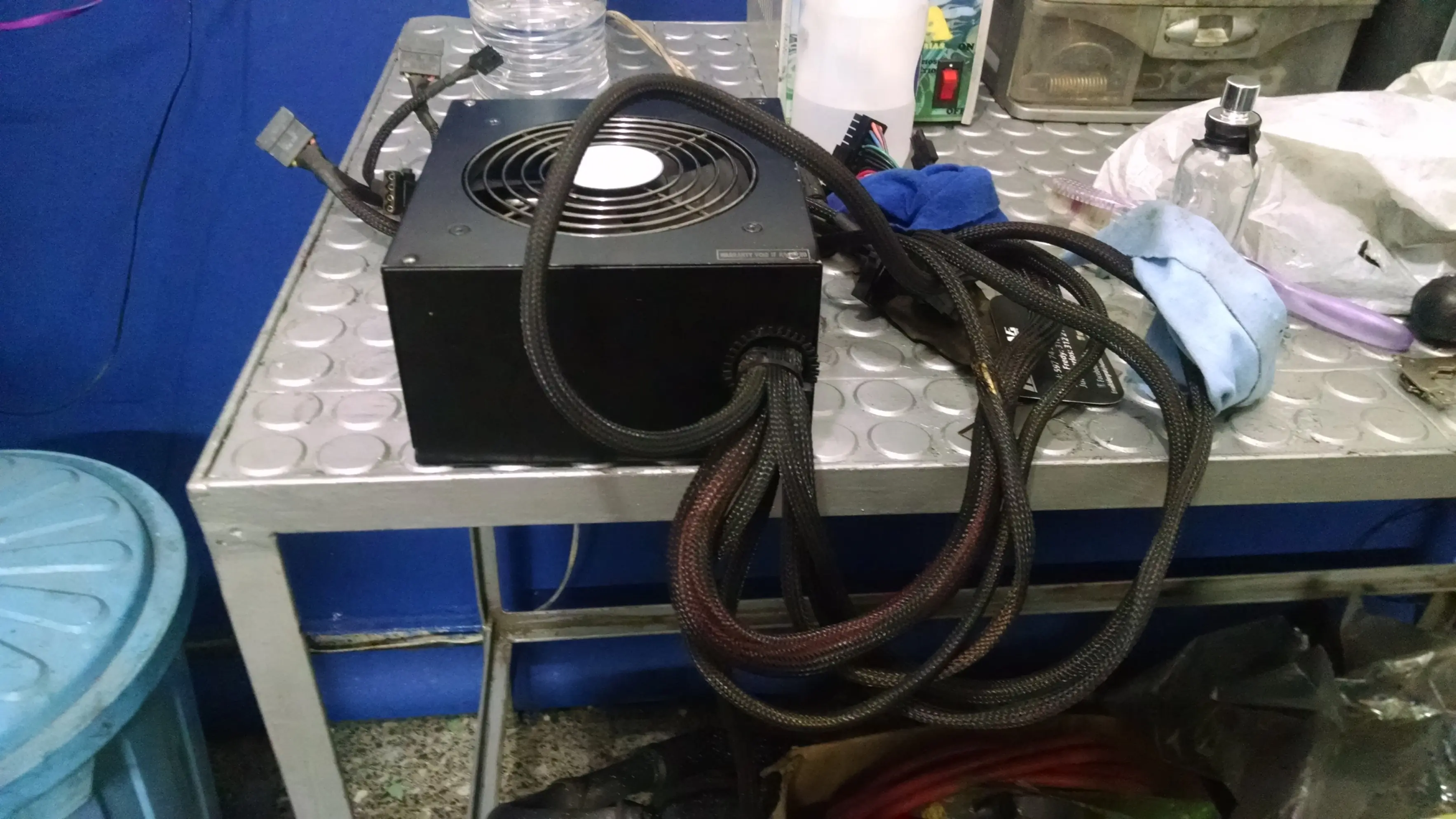 Fuente de poder de 650watts reales gratis!