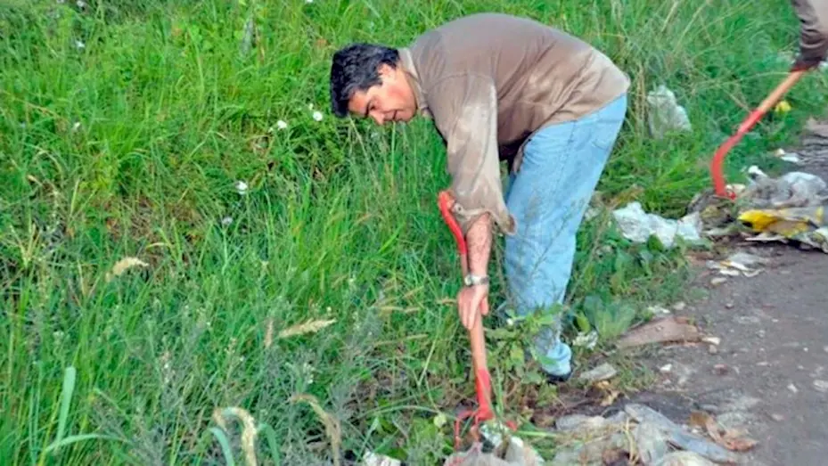 Capitanich quiere aprender a usar la pala