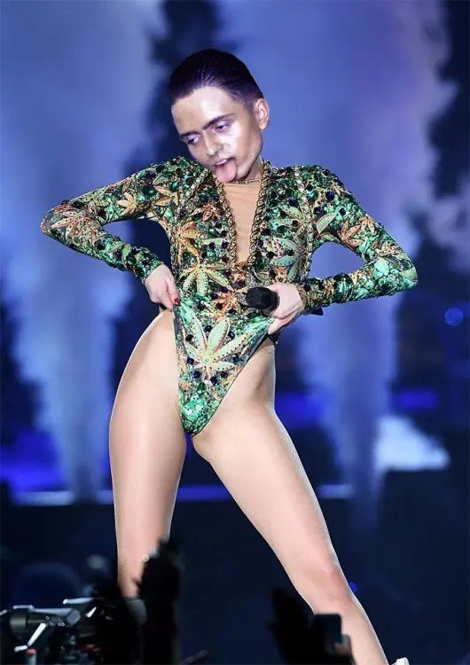 Batalla de Photoshop!:A cara de bailarin