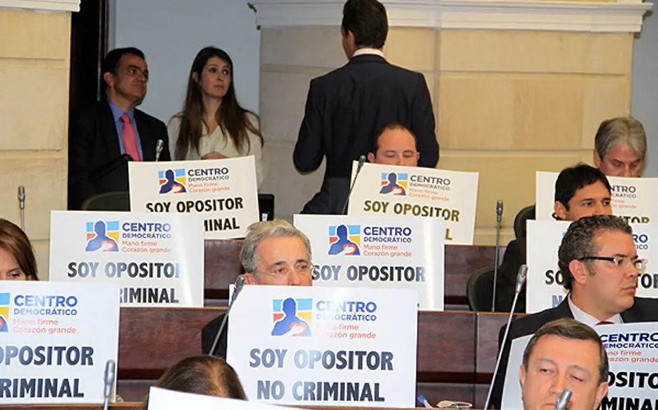 Uribistas pechosfríos