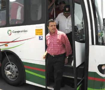 Yo te banco señor de bus/camion