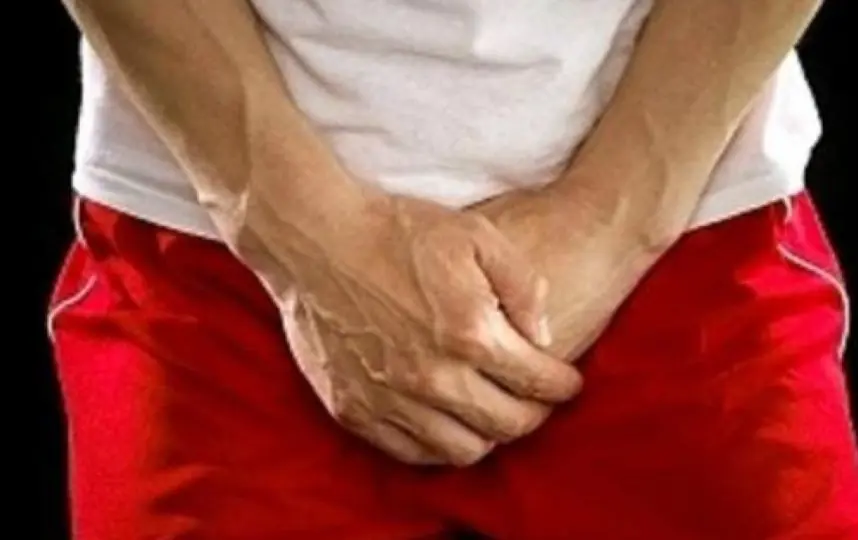 Se tomo 35 pastillas de viagra, y la erección le duro más... Se tomo 35 pastillas de viagra, y la erección le duro más...
