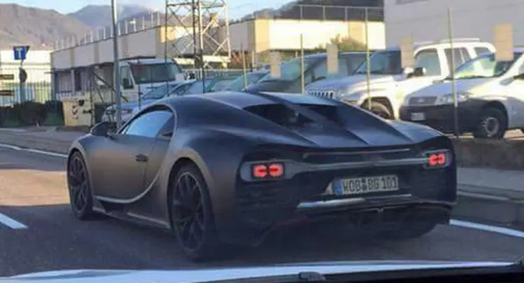 bugatti chiron targa