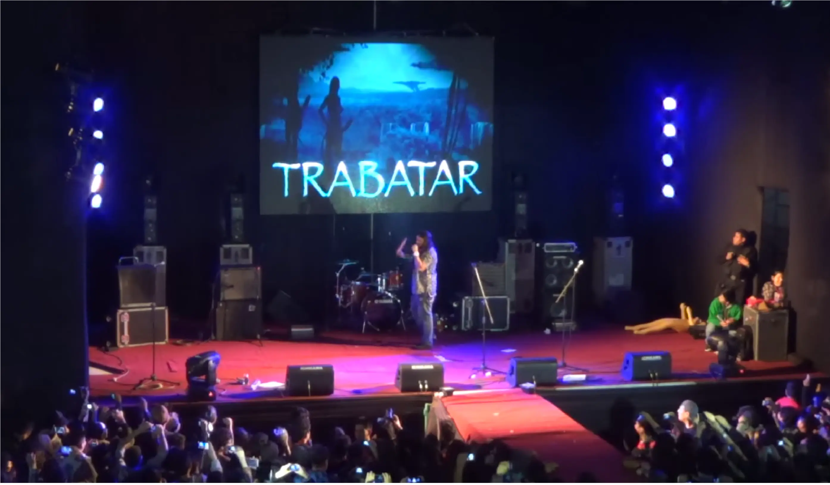 Trailerazos del bananero que no le dejaron subir