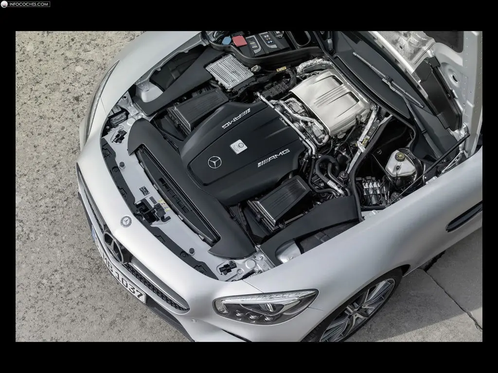 Mercedes Benz AMG GT (2015) v8 biturbo de 462cv Mercedes Benz AMG GT (2015) v8 biturbo de 462cv