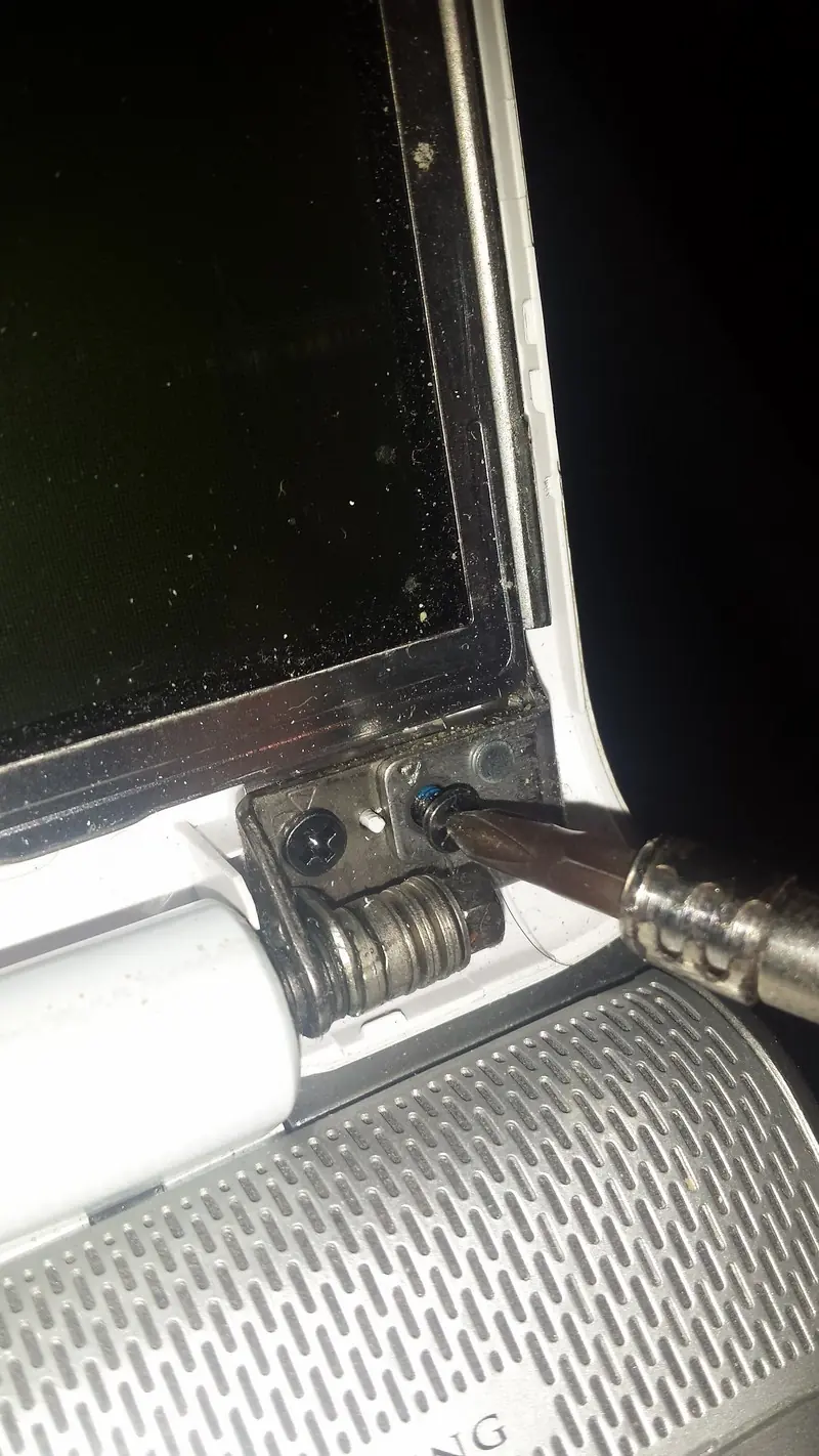 cambiar pantalla notebook