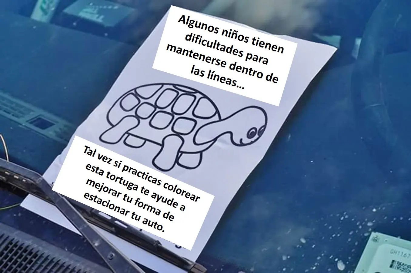 Un héroe anónimo se dedica a dejar un ocurrente aviso Un héroe anónimo se dedica a dejar un ocurrente aviso