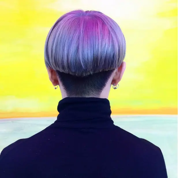 Razones por las que de pelo oscuro no deberían teñirse Razones por las que de pelo oscuro no deberían teñirse