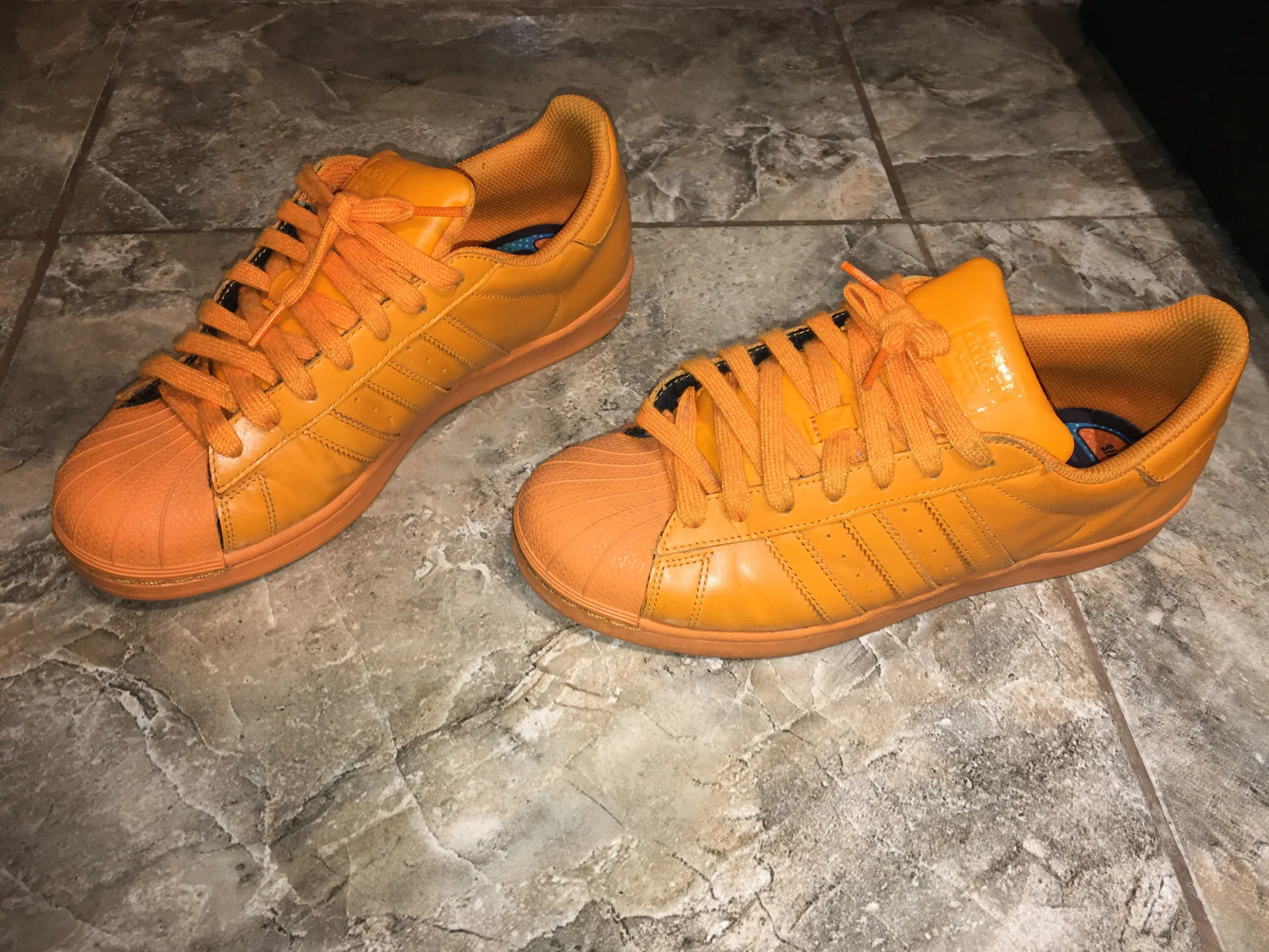 Te muestro Mis Zapatillas para salir y entrenar Te muestro Mis Zapatillas para salir y entrenar
