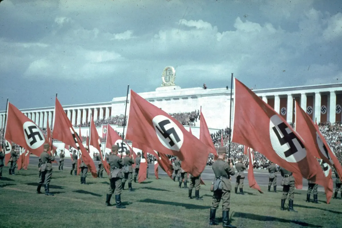 hitler y lo bueno que tenia hitler y lo bueno que tenia