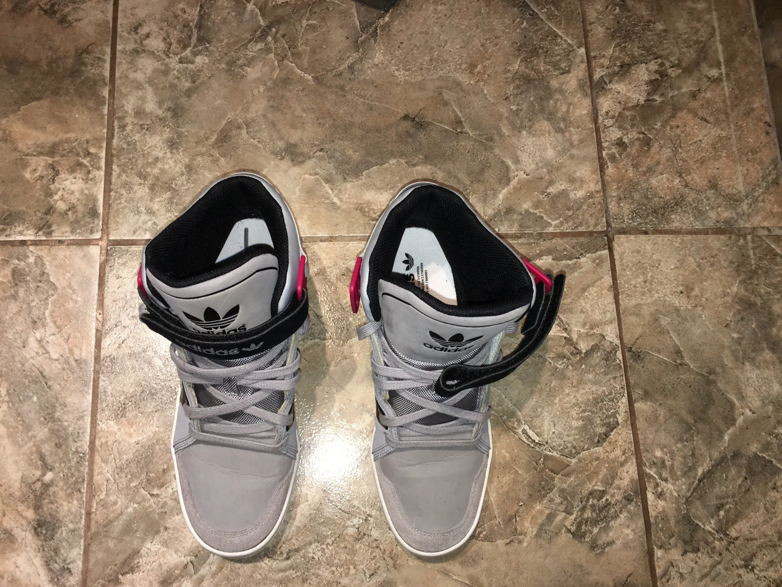 te muestro mis zapatillas te muestro mis zapatillas