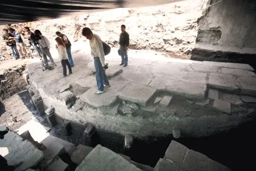 Tras las huellas del esplendor Mexica