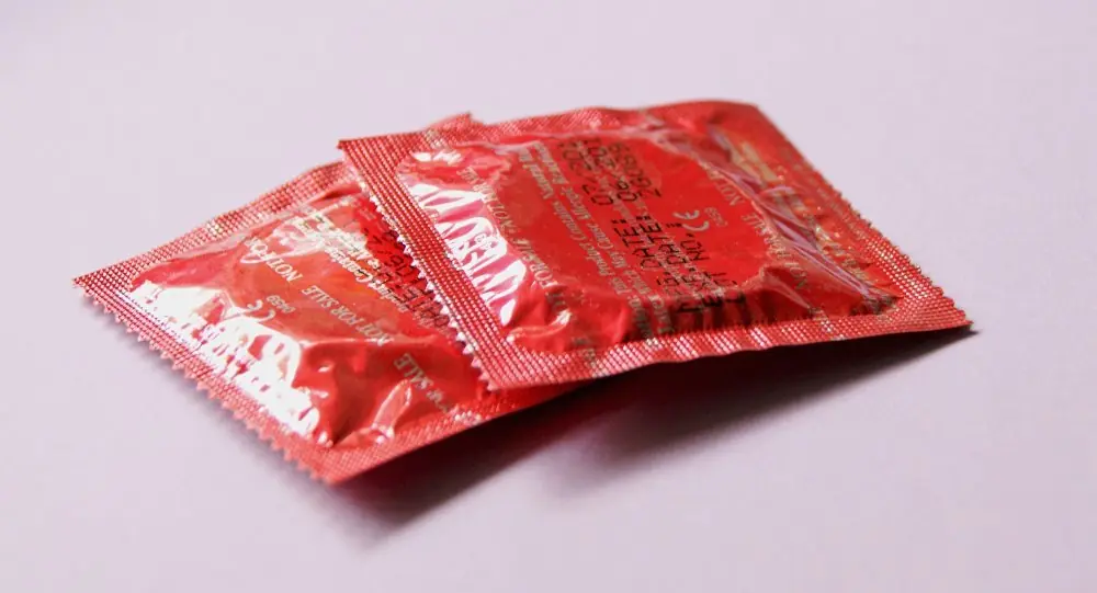 a mayor belleza femenina, menos ganas de usar preservativo