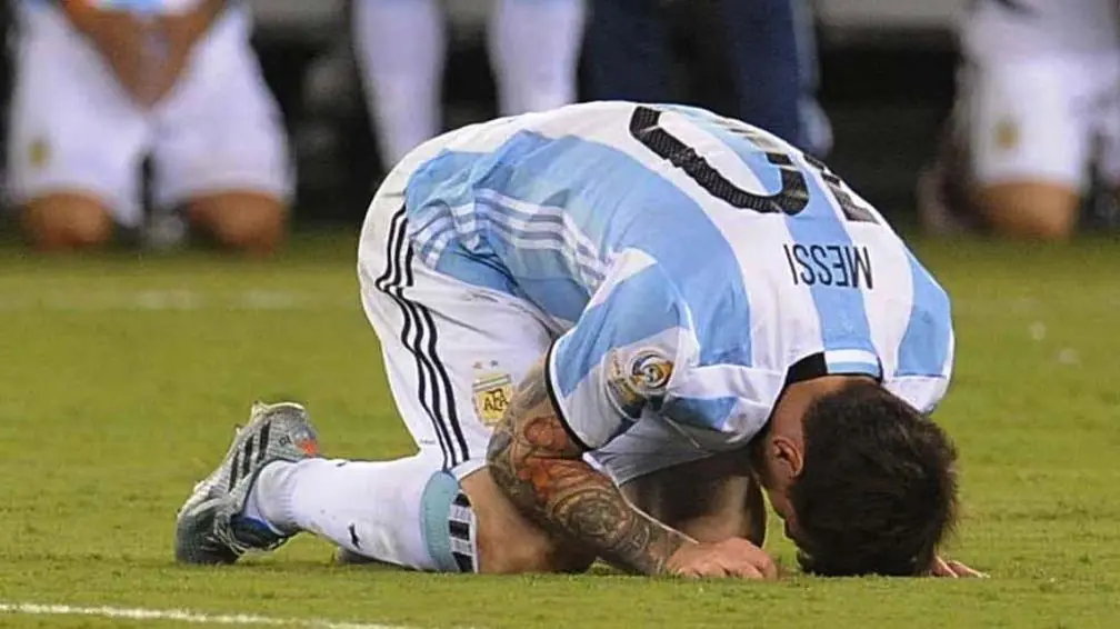 Ofrecen 60 mil dolares por balón que erró Messi