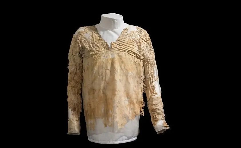 El vestido más antiguo del mundo