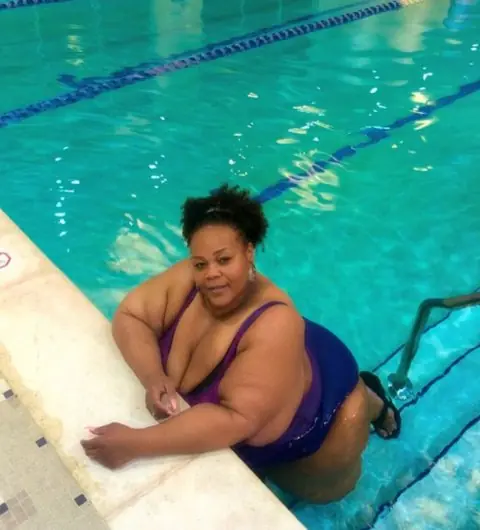 230 kilogramos 230 kilogramos