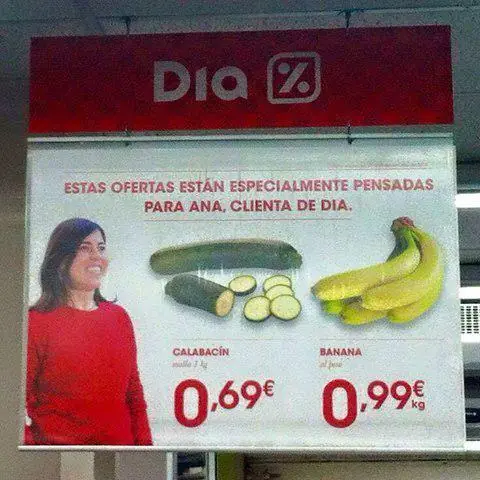 A mi me tenes que sacar la risa a tiros, (humoringa)