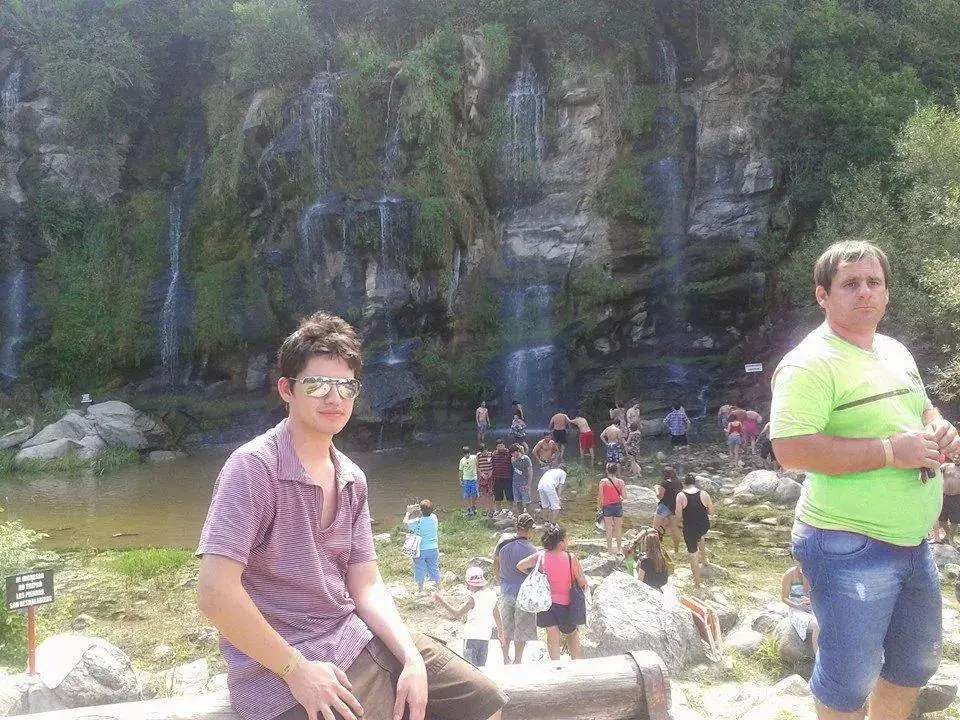 Pidio que le editen la foto, ya se imaginan lo que paso Pidio que le editen la foto, ya se imaginan lo que paso