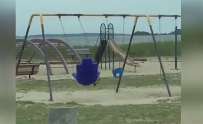 El columpio fantasma que aterra a los niños